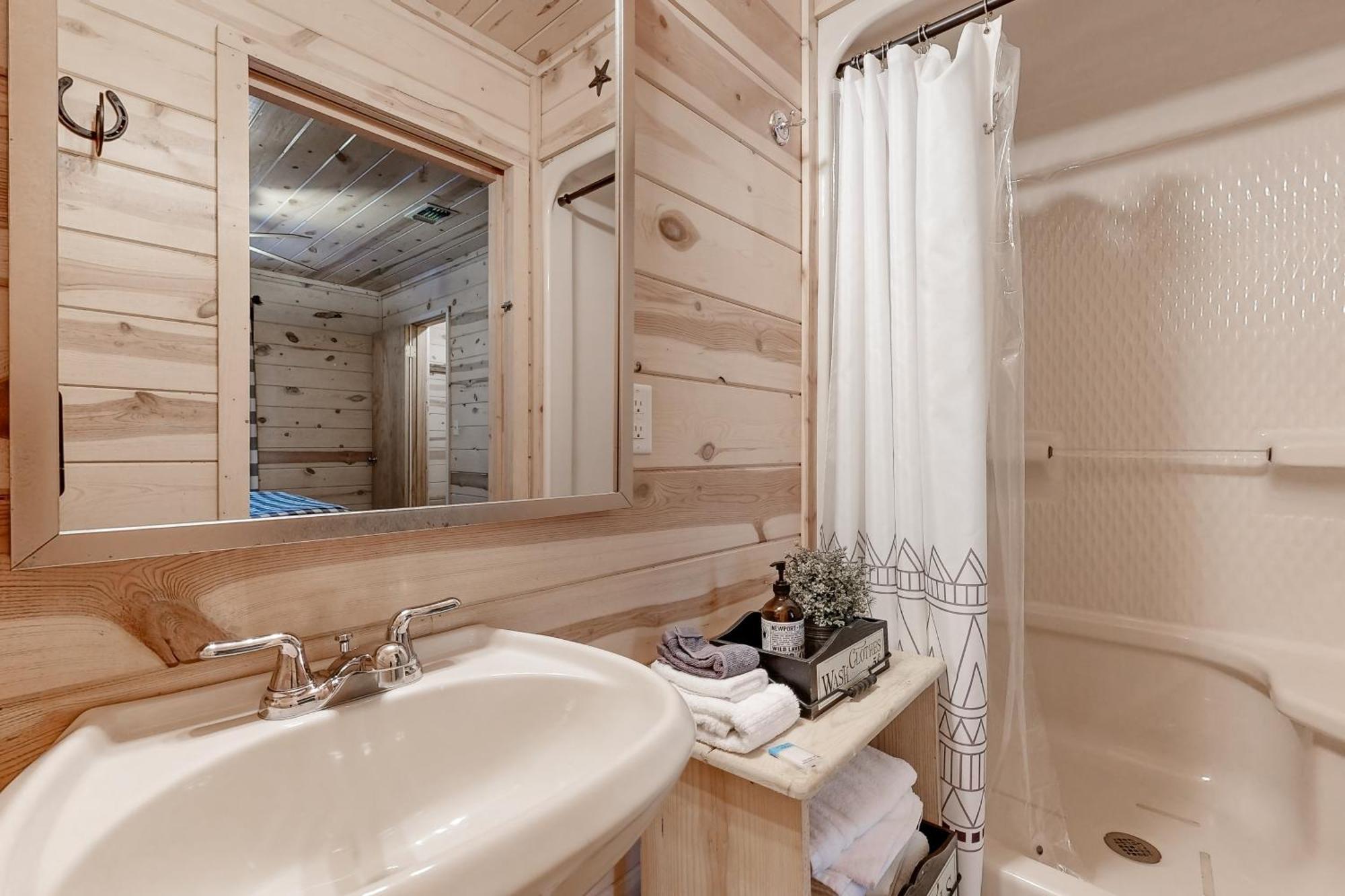 Osito Cabin Броукън Боу Екстериор снимка